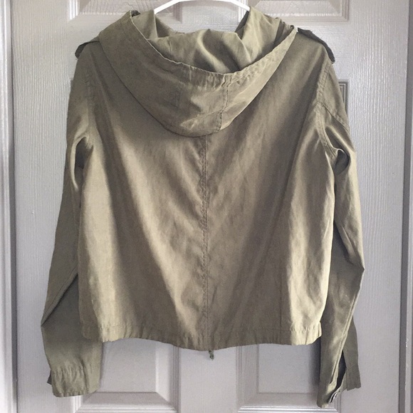 Brandy Melville ‘the Hailey’ Jacket - Picture 4 of 8